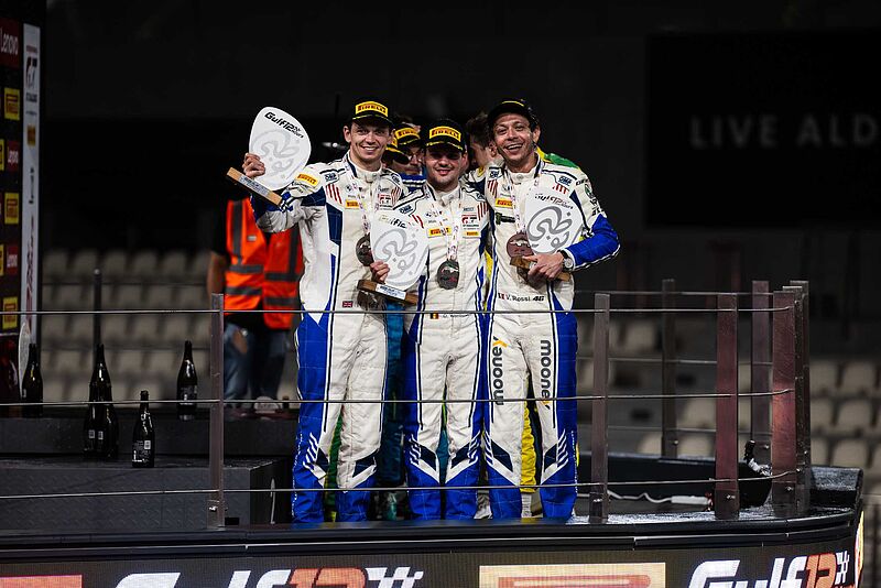 IGTC-Finale in Abu Dhabi: Platz zwei auf dem Podium für den #46 BMW M4 GT3 bei den Gulf 12 Hours.