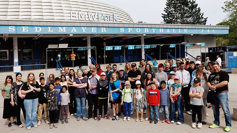 SOS-Kinderdörfer bejubeln Dunks im BMW Park.