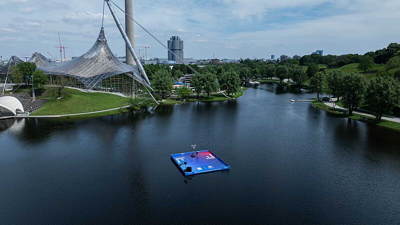 Basketballcourt auf dem Olympiasee: BMW stellt Streetball-Turnier vor.