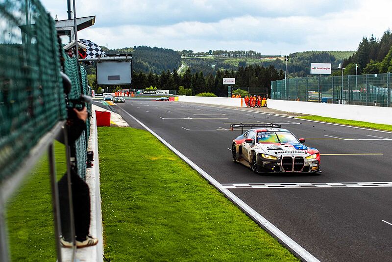 24h Spa-Francorchamps: BMW M Team WRT fährt beim Jubiläum des Heimrennens aufs Podium.