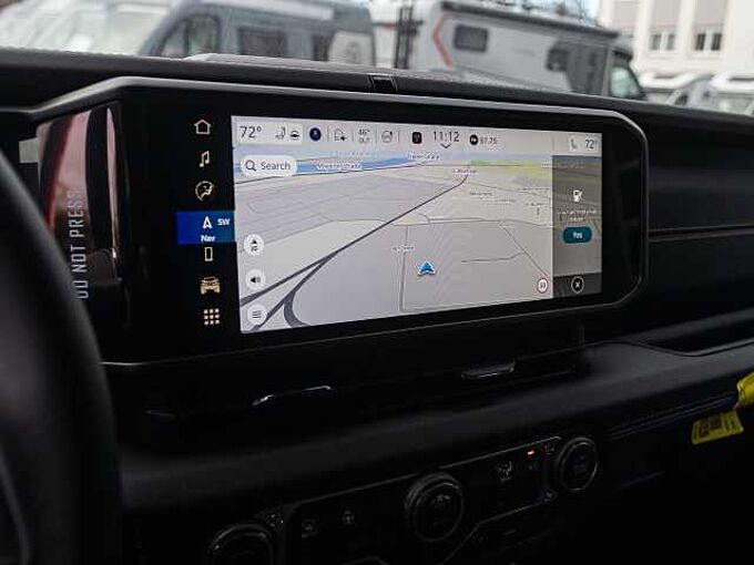 Jeep Wrangler Sahara 2.0l BLACK&RED