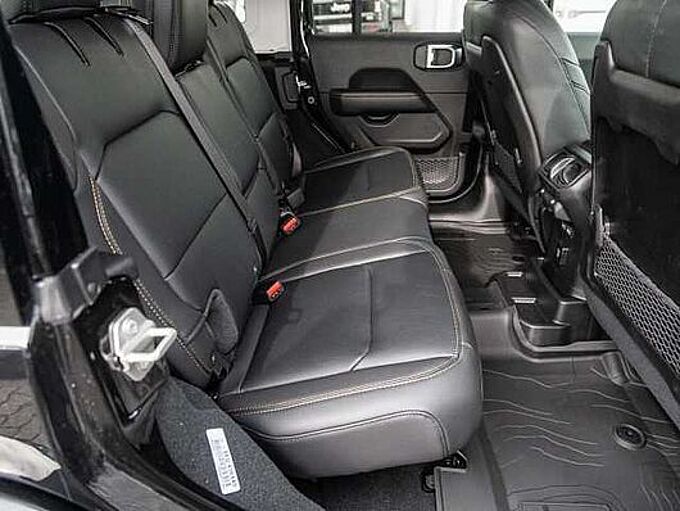 Jeep Wrangler BLACK EDITION 2.0l T-GDI Ultd. Sky-One