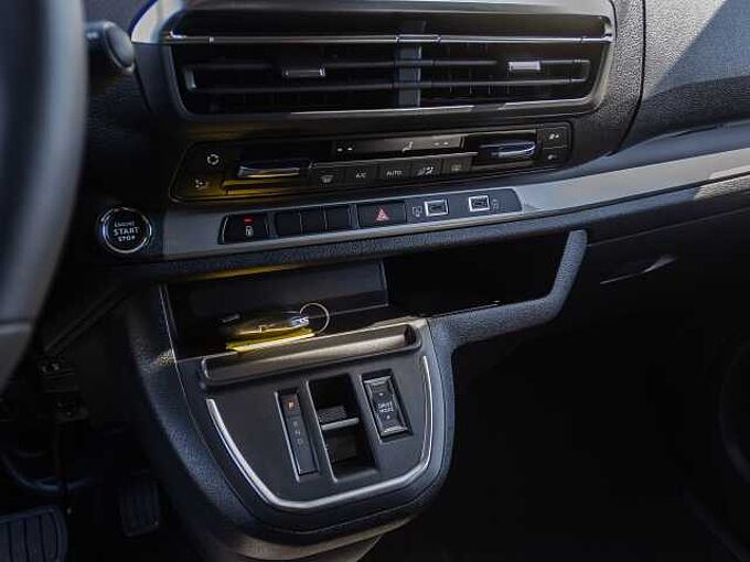 Citroen Holidays 180 EAT8 MAX AHK/ Paket MAX / Sofort!