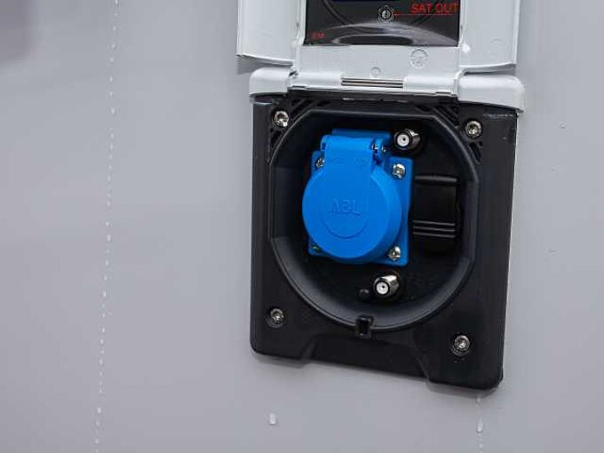 Eura Mobil Profila T 675 SB Automatik MJ 26