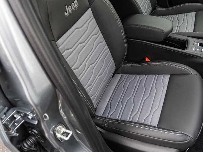 Jeep Avenger 1.2 48V 4xe Hybrid eAWD OVERLAND