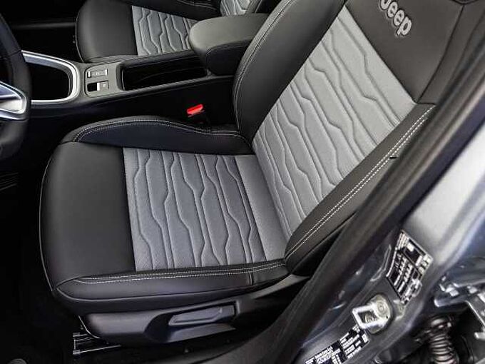 Jeep Avenger 1.2 48V 4xe Hybrid eAWD Upland