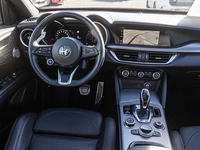 Alfa Romeo Stelvio 2.0 16V Turbo AT8-Q4 Veloce MY24 VOLL!