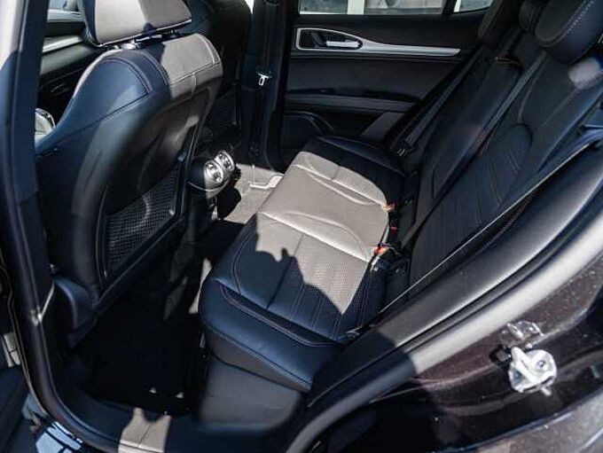 Alfa Romeo Stelvio 2.2 Diesel 16V AT8-Q4 INTENSA