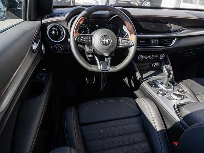 Alfa Romeo Stelvio 2.2 Diesel 16V AT8-Q4 INTENSA