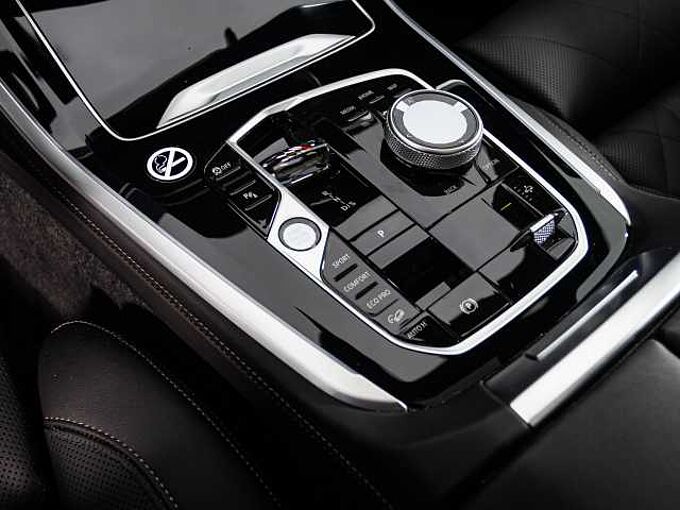 BMW X5 M60i xDrive UPE 144.000€