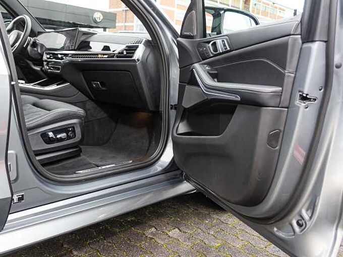 BMW X5 M60i xDrive UPE 144.000€