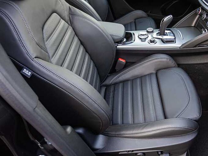 Alfa Romeo Stelvio 2.0 16V Turbo AT8-Q4 Veloce