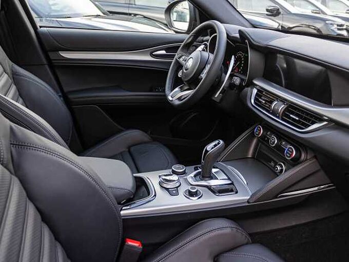 Alfa Romeo Stelvio 2.0 16V Turbo AT8-Q4 Veloce