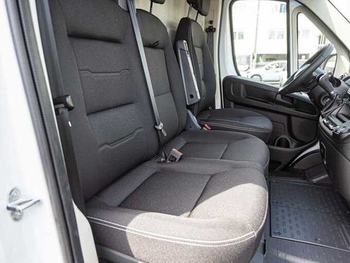 Citroen Jumper 35 BlueHDi L3H2 2.2 180PS Automatik