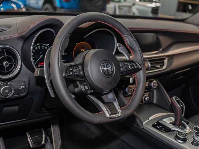 Alfa Romeo Stelvio COMPETIZIONE  2.0 Turbo 16V AT8-Q4