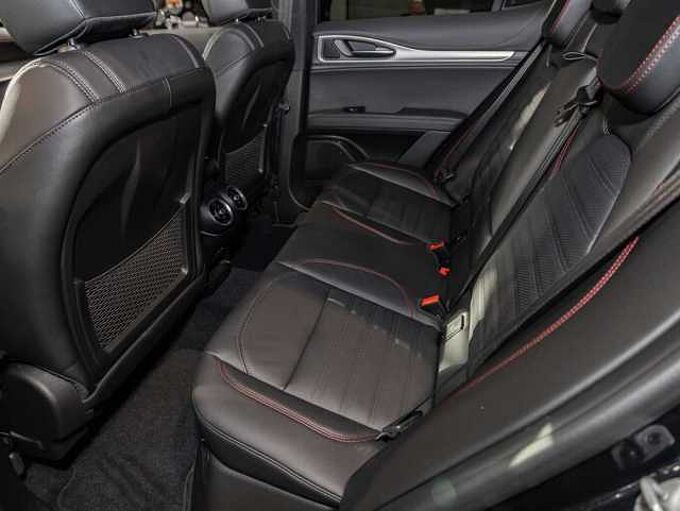 Alfa Romeo Stelvio COMPETIZIONE  2.0 Turbo 16V AT8-Q4