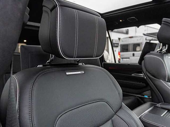 Jeep Grand Wagoneer L Obsidian 4x4