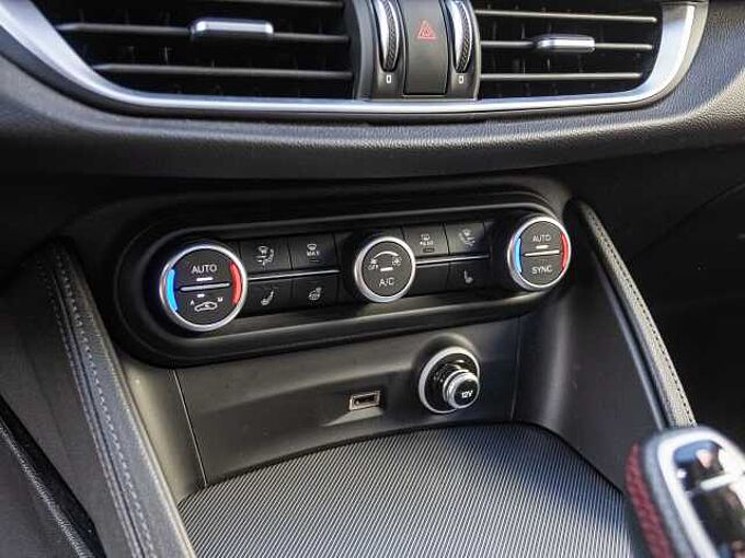 Alfa Romeo Stelvio COMPETIZIONE 2.0 Turbo 16V AT8-Q4