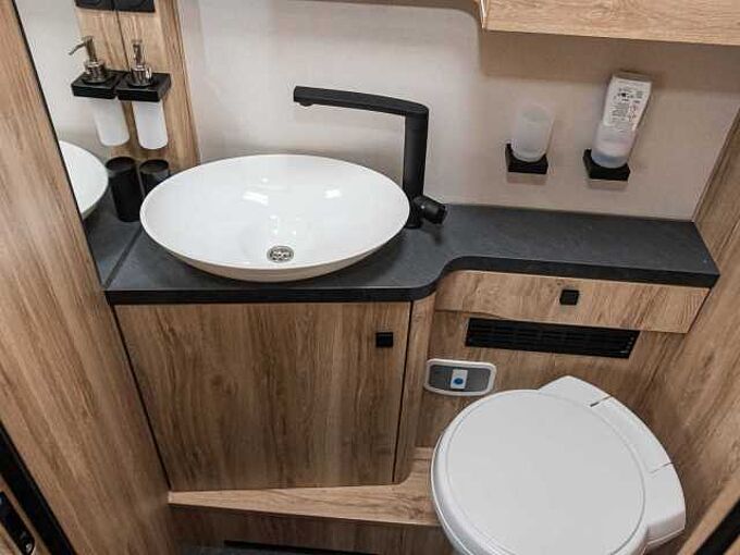 Eura Mobil Integra Line 720 QF MARKISE 06/2026