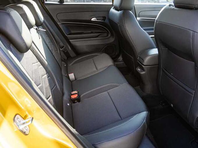 Jeep Avenger 1.2 Altitude Winter/Assistenz/LED