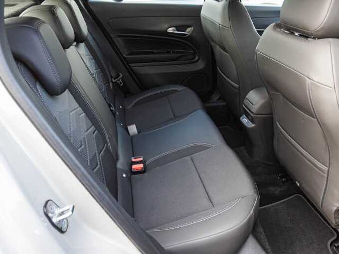 Jeep Avenger 1.2 Altitude 18' Alu / Kamera / Navi