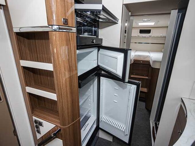 Eura Mobil Contura 766 EB Comfort Leder