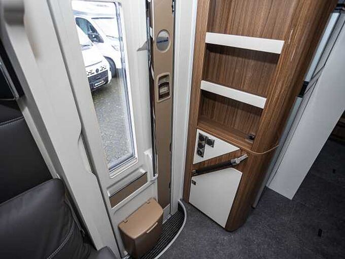 Eura Mobil Contura 766 EB Comfort Leder