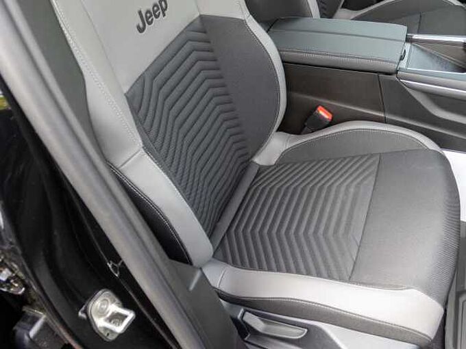 Jeep Compass 1.2 e-Hybrid DCT6 ALTITUDE