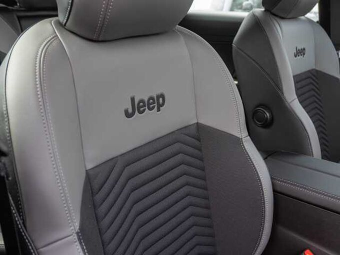 Jeep Compass 1.2 e-Hybrid DCT6 ALTITUDE