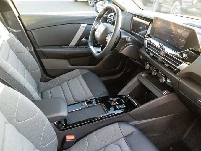 Citroen C4 PureTech 130 EAT8 PLUS