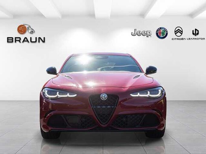 Alfa Romeo Giulia 2.9 V6 Bi-Turbo Quadrifoglio ORO