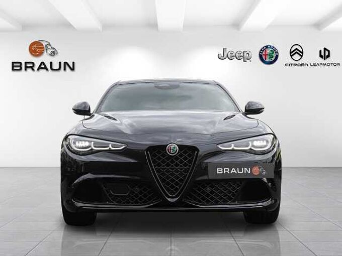 Alfa Romeo Giulia 2.9 V6 Bi-Turbo Quadrifoglio ORO