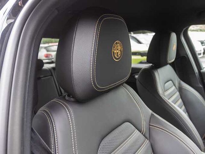 Alfa Romeo Giulia 2.9 V6 Bi-Turbo Quadrifoglio ORO