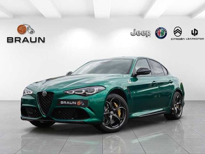 Alfa Romeo Giulia 2.9 V6 Bi-Turbo Quadrifoglio ORO