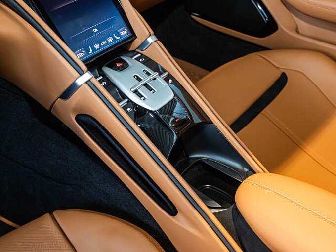 Ferrari Roma Spider Rosso Corsa/Cuoio 