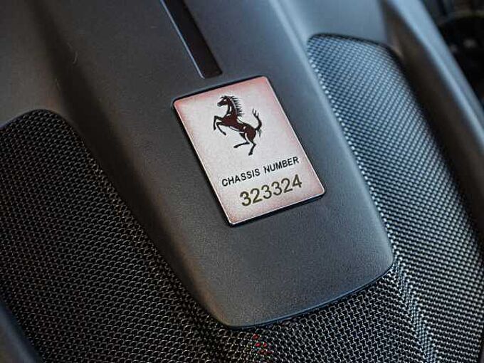 Ferrari Roma Spider Rosso Corsa/Cuoio 