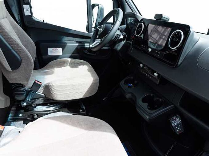 Eura Mobil Profila T 726EF Comfort-Level MESSEPREIS