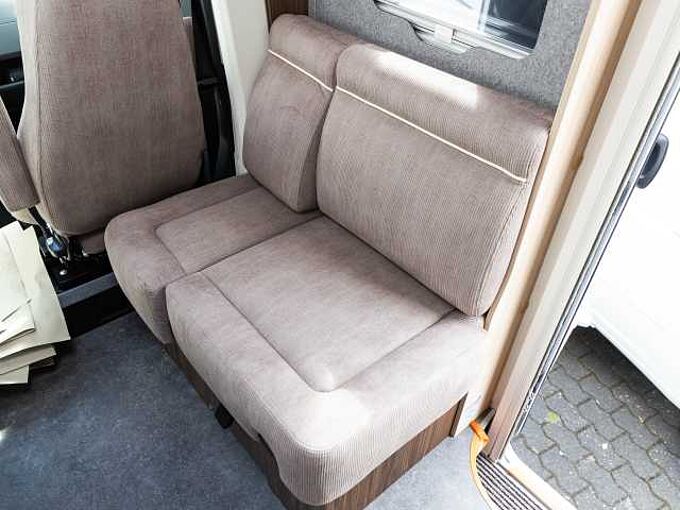 Eura Mobil Profila T 726EF Comfort-Level MESSEPREIS