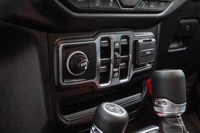 Jeep Gladiator Overland 3.0 V6 Diesel Hardtop AHK