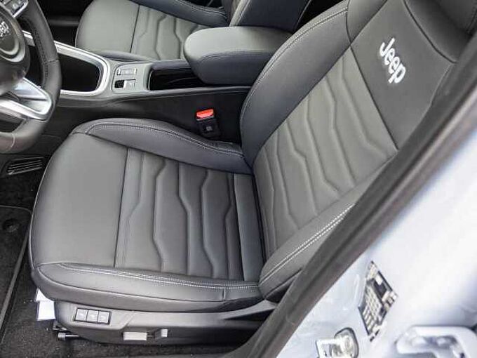 Jeep Avenger Elektro Summit Panorama/Leder