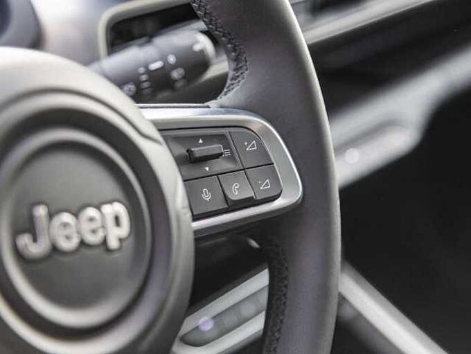 Jeep Avenger Elektro Summit Panorama/Leder