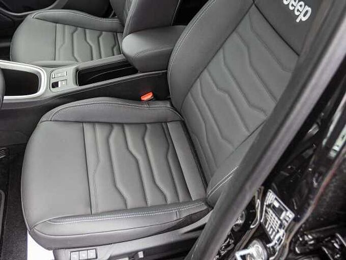 Jeep Avenger Elektro Summit Panorama/Leder