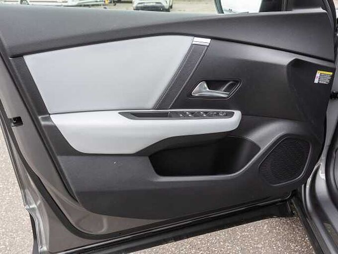 Citroen C4 Hybrid 145 MAX