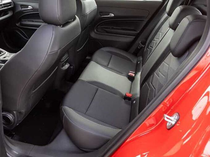 Jeep Avenger 1.2 Altitude Winter Paket