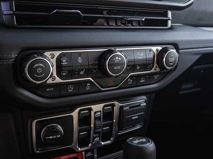 Jeep Wrangler Rubicon X 3.6 MY26 Sky One-Touch®
