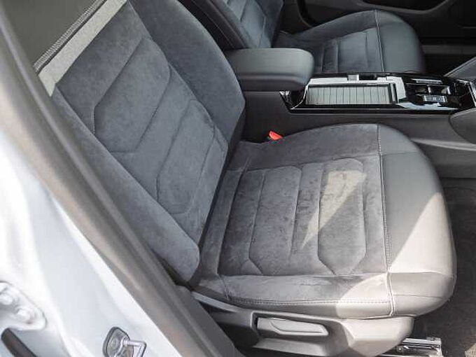 Citroen C4 PureTech 130 EAT8 MAX Techno-Paket