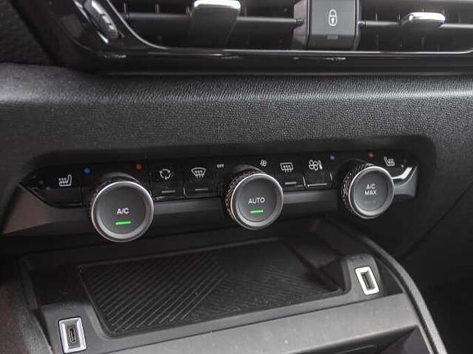 Citroen C4 PureTech 130 Stop&Start EAT8 MAX