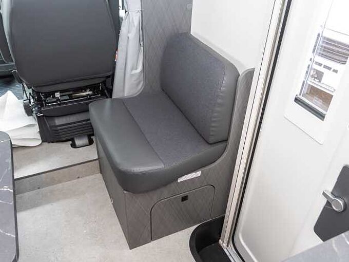 Etrusco A 6.9 DB UPE 72.994 &euro;