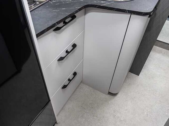 Etrusco T 6900 SB Comlplete MY27 UPE 81.038 €