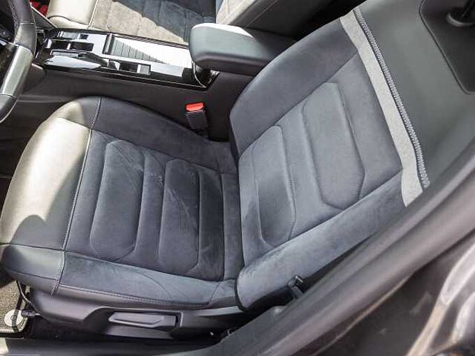 Citroen C4 PureTech 130 EAT8 MAX Techno-Paket
